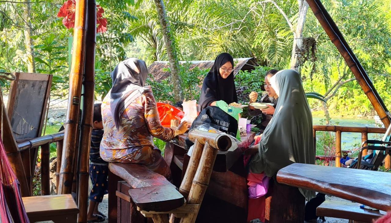 Etalauser Jungle Gate Ecoresort ブキットラワン エクステリア 写真