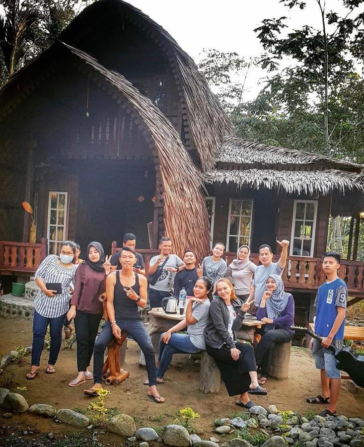 Etalauser Jungle Gate Ecoresort ブキットラワン エクステリア 写真